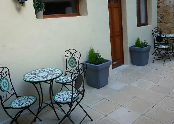 Aux Armoiries De Apartment